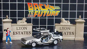 Diecast DeLorean Back to the future Time Machine Vitesse 1/43 scale. Unboxing Review!